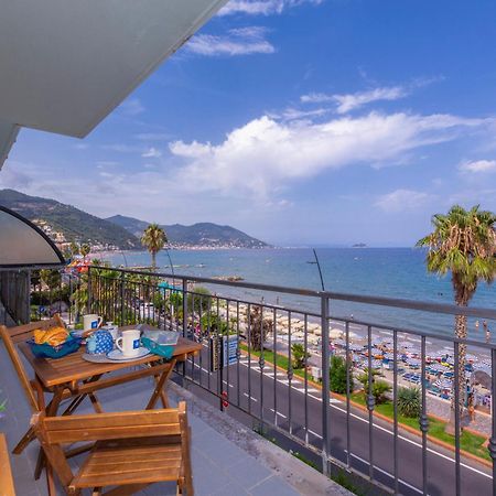 Laigueglia Beach - Happy Rentals Eksteriør billede